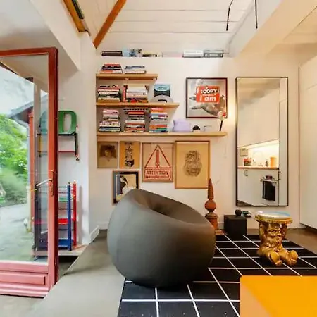 Mini Loft In Montmartre Paris