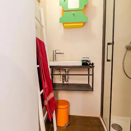 Mini Loft In Montmartre Paris